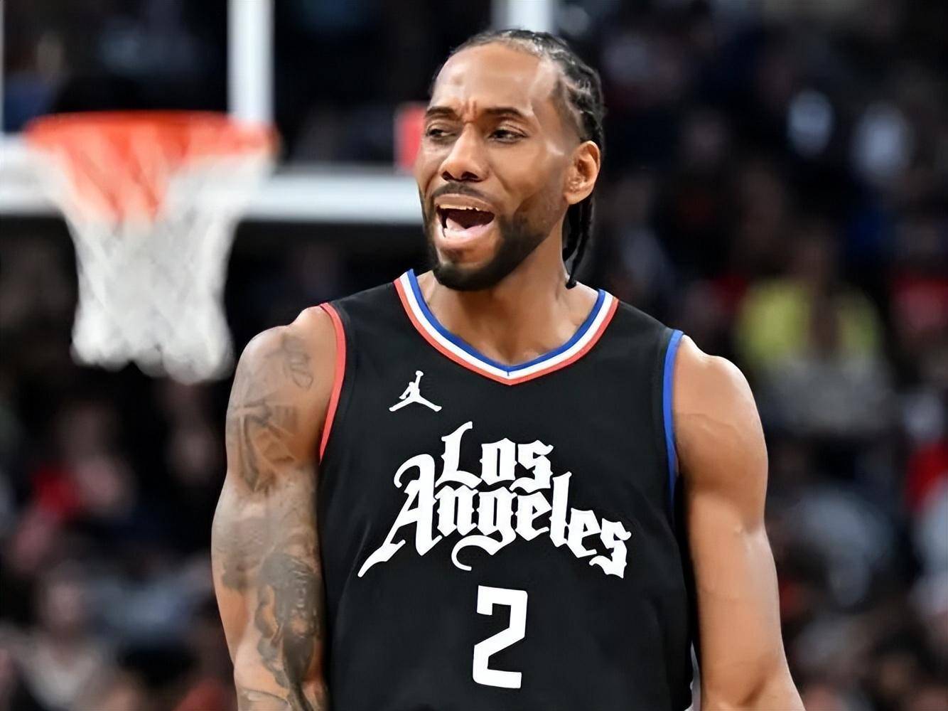 略占下风！惠灵顿凤凰近4次与阿德莱德联交手1胜1平2负（不占优势！惠灵顿凤凰近4次对阵阿德莱德联1胜1平2负）