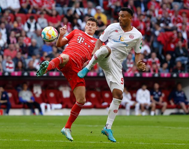 马卡：阿劳霍目前最有可能是在圣诞假期后回归巴萨（马卡：阿劳霍预计将于圣诞假期后重返巴萨）