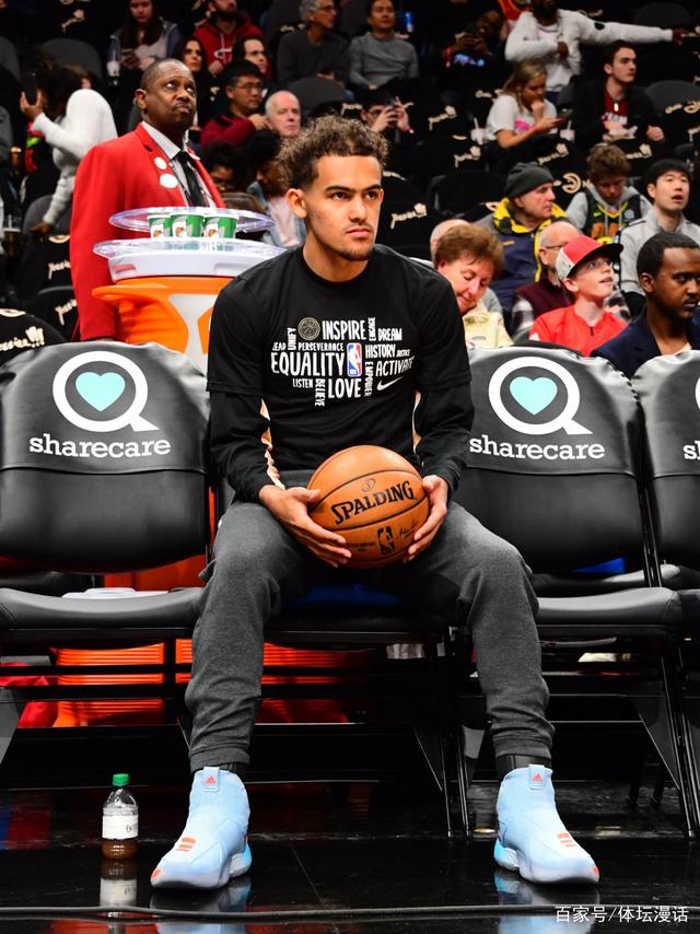 罗马诺：米兰和戴维没接触，球员经纪人否认所有冬窗离队传闻（罗马诺：米兰与戴维无接触，球员经纪人否认冬窗离队传闻）