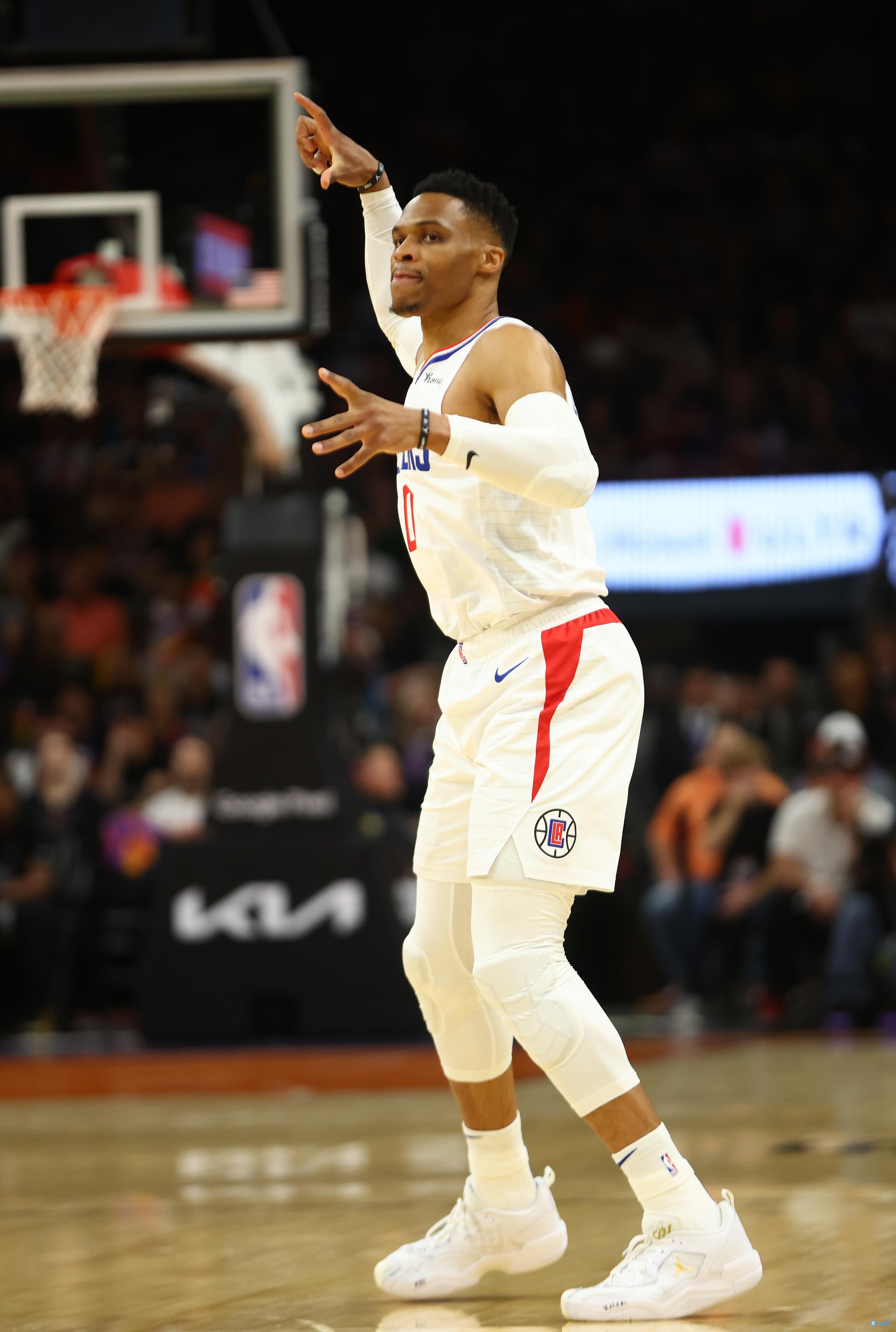 NBA战报：恩比德39分9板，76人115-105击败步行者（NBA简讯：恩比德轰39+9，76人115-105力克步行者）