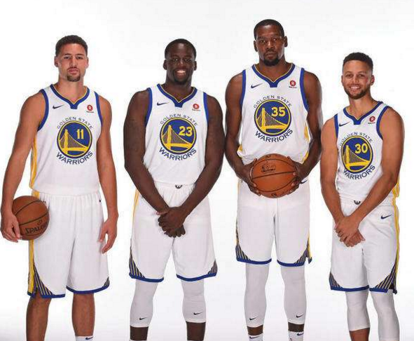 曼城官方：奥赖利新赛季将改穿33号球衣（曼城官宣：奥赖利下赛季改披33号）