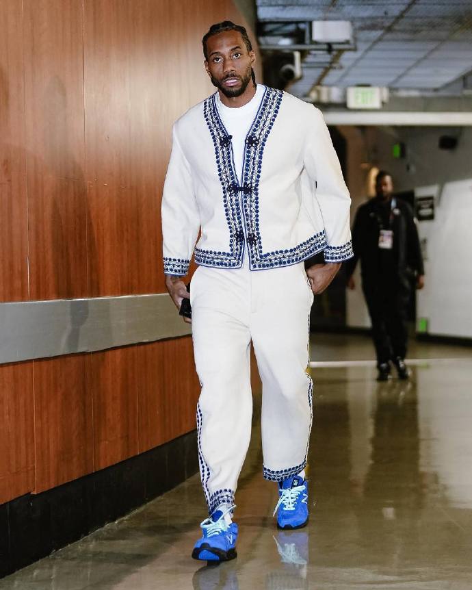 施蒂勒：下半场为何踢得这么差？我们根本没有跟上拜仁的节奏（施蒂勒反思下半场低迷：我们完全没跟上拜仁的节奏）