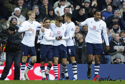 太阳报：巴萨想签15岁新星加布里埃尔，但曼联有信心留下他（太阳报：巴萨有意15岁新星加布里埃尔，曼联确信能留住他）