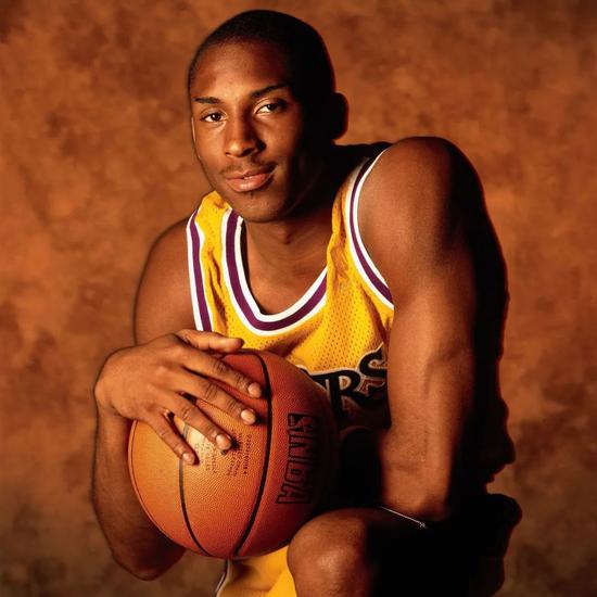 高清：英超利物浦1-1 萨拉赫替补登场维尔茨造乌龙（高清：英超利物浦1-1战平 萨拉赫替补出场维尔茨制造乌龙）