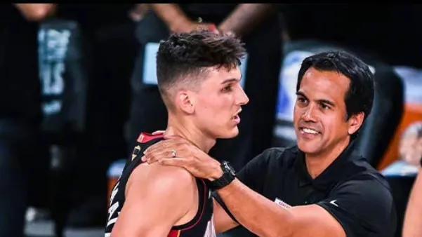 F1阿布扎比收官战：迈凯伦陷入双车争冠难题，领队回应弃车保帅传闻（F1阿布扎比终战：迈凯伦双车争冠两难，领队驳斥“弃车保帅”传闻）