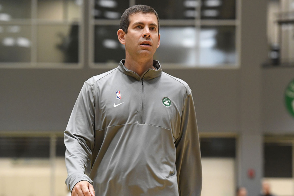 曼联二将闪耀非洲杯，迪亚洛打入制胜球，姆伯莫送助攻（非洲杯曼联双星闪耀：迪亚洛制胜建功，姆伯莫送出助攻）