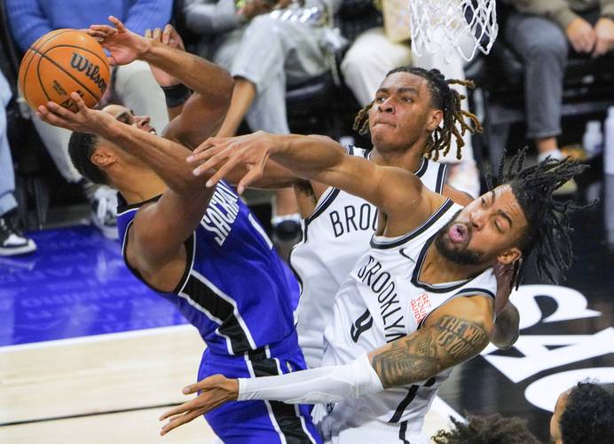 图片报：多特后防线出现危机，将面临安东和安塞尔米诺缺阵（图片报：多特后防告急，安东与安塞尔米诺恐缺席）